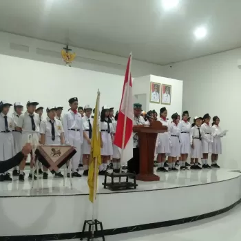 Upacara Bendera dan Pelantikan Ketua - Wakil Ketua OSIS dige