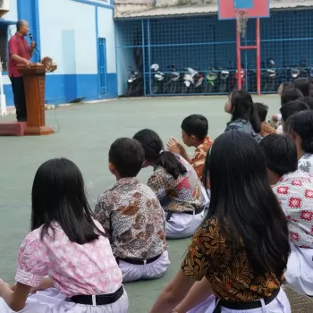Sosialisasi Bahaya Judi Online di SMP Budhaya III dan SMA Bu