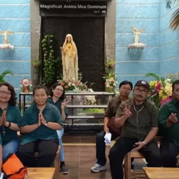 ZIARAH SEMBILAN GUA MARIA: MEMOHON BERKAT UNTUK PENERIMAAN P