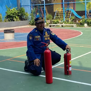 Sosialisasi dan Simulasi Tindakan Pertama  Kebakaran di Ling