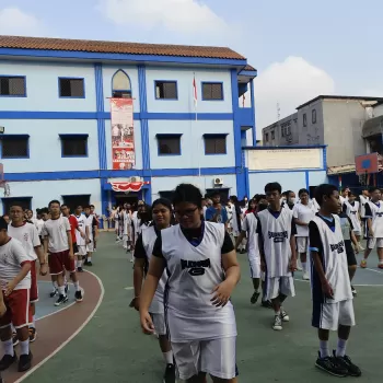 Aksi Bergizi di SMP Budhaya III